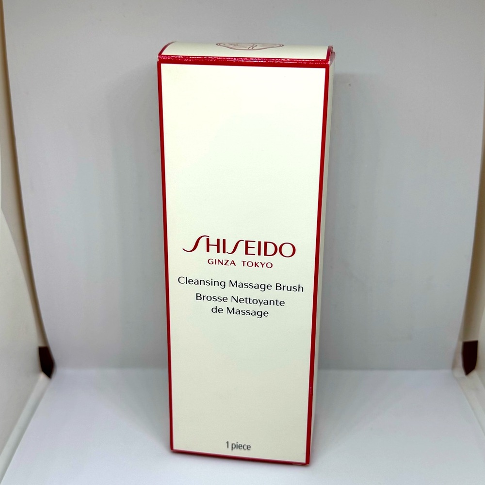 Shiseido Cleansing Massage Brush